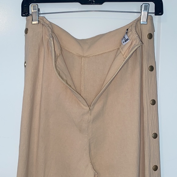 NWOT Wide Leg Pant with Snaps and Slit - Picture 5 of 16